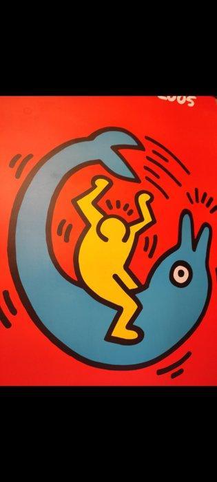 Keith Haring - Keith Haring Dolphin Button (2005) - Jaren, Antiek en Kunst, Kunst | Tekeningen en Foto's