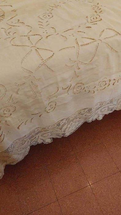 Bedsprei - 270 cm - 290 cm, Antiek en Kunst, Antiek | Kleden en Textiel