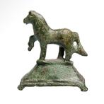 Oud-Romeins Brons Springend paard op voetstuk, Antiek en Kunst