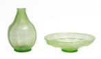 Een serica annagroen glazen schaal en vaas, voor Leerdam, Antiek en Kunst, Antiek | Glas en Kristal, Ophalen