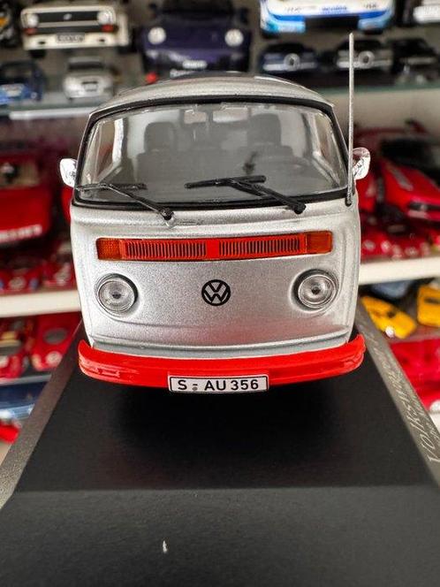 Minichamps 1:43 - Modelauto - Volkswagen VW T2 ônibus, Hobby en Vrije tijd, Modelauto's | 1:5 tot 1:12