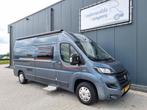 Pössl / Roller 600 Prestige 130pk Vastbed Solar Hordeur