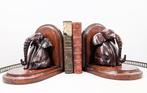 Serre-livres en forme déléphant en bois noble -, Antiek en Kunst