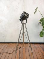 Fargo - Theaterlamp - Aluminium - Vloerlamp, Tripod Lamp