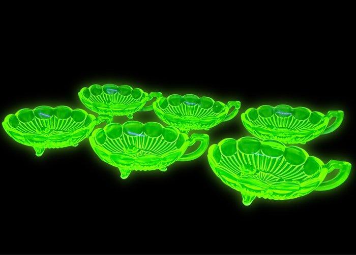 Vallery Sthal - Dessertservies (6) - Glas - Vetro All’uranio, Antiek en Kunst, Antiek | Glas en Kristal