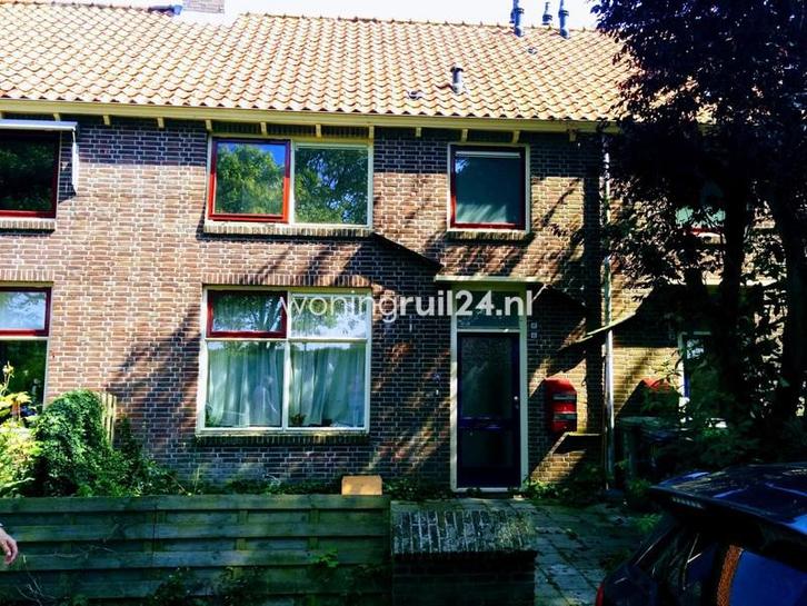Woningruil - Oranjestraat 11A - 1 kamer en Noord-Holland, Huizen en Kamers, Woningruil, Noord-Holland