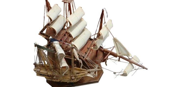 Militaire miniatuur beeldjes - Santa Maria 1492 (2) - Hout,, Kinderen en Baby's, Speelgoed | Overig