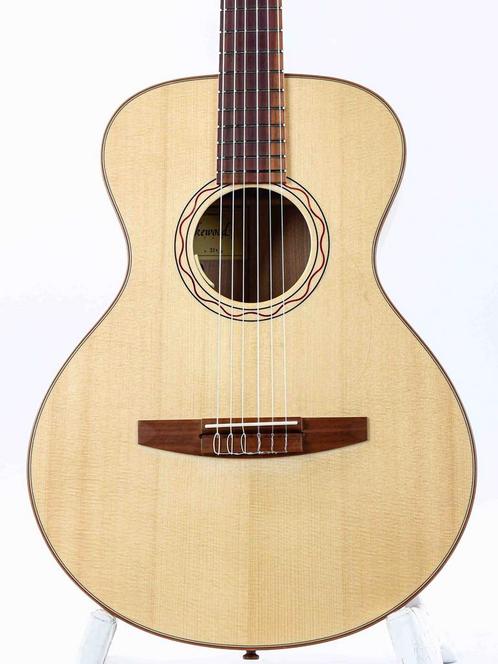 Lakewood A38 Crossover 2022 (Klassieke Instrumenten), Muziek en Instrumenten, Snaarinstrumenten | Gitaren | Akoestisch, Klassieke of Spaanse gitaar