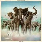LP gebruikt - Elvis Costello And The Attractions - Armed..., Cd's en Dvd's, Verzenden, Zo goed als nieuw