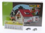 Schaal N 232510 woonhuis met Noch 36894 en 2 model autos..., Ophalen of Verzenden, Zo goed als nieuw, Analoog