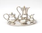 Een vijfdelig zilveren theeservies, Zwitserland, 20e eeuw, Antiek en Kunst