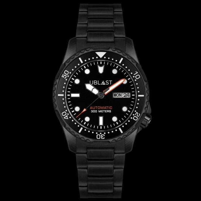 Ublast - Submerged 30 ATM - REF.UBSBM40BKB - Heren - 2025, Sieraden, Tassen en Uiterlijk, Horloges | Heren