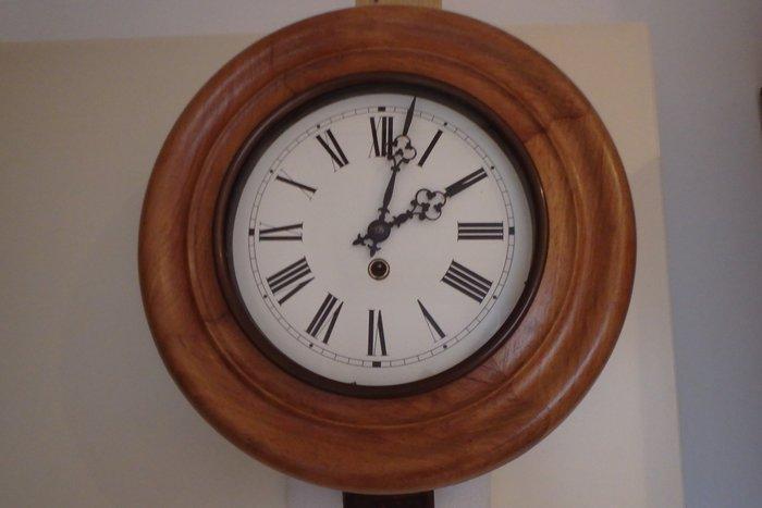 Schoolklok - Kienzle - - Eik - first half 20th century, Antiek en Kunst, Antiek | Klokken