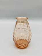 Vintage vaasje persglas peach, Minder dan 50 cm, Glas, Oranje, Ophalen of Verzenden