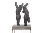 Beeld getiteld Sybren, twee dansende torsen, Wim Korink, Antiek en Kunst, Antiek | Koper en Brons