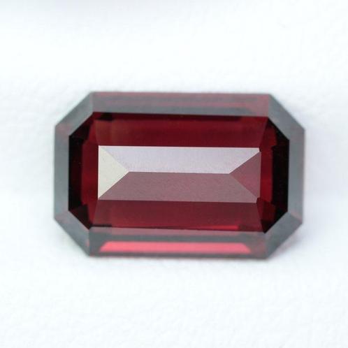 Rood Rhodoliet - 4.01 ct - nternational Colored Gemstone, Sieraden, Tassen en Uiterlijk, Edelstenen