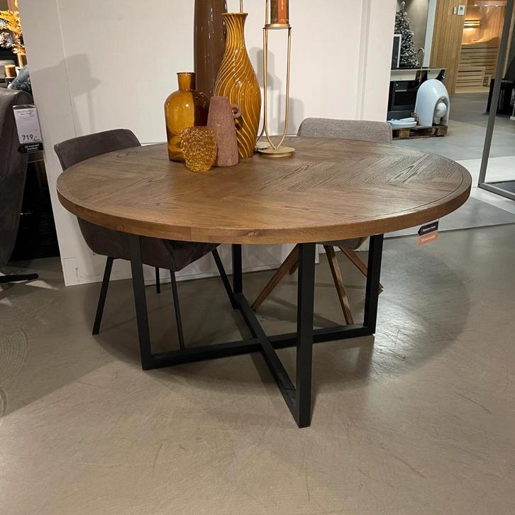 Vinito Eettafel 140 Rond Visgraat - Pronto Wonen, Huis en Inrichting, Tafels | Eettafels, 50 tot 100 cm, 50 tot 100 cm, Rond, Nieuw