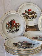Porcelaine de Vierzon - C.G - à décor de chasse à cour et, Antiek en Kunst