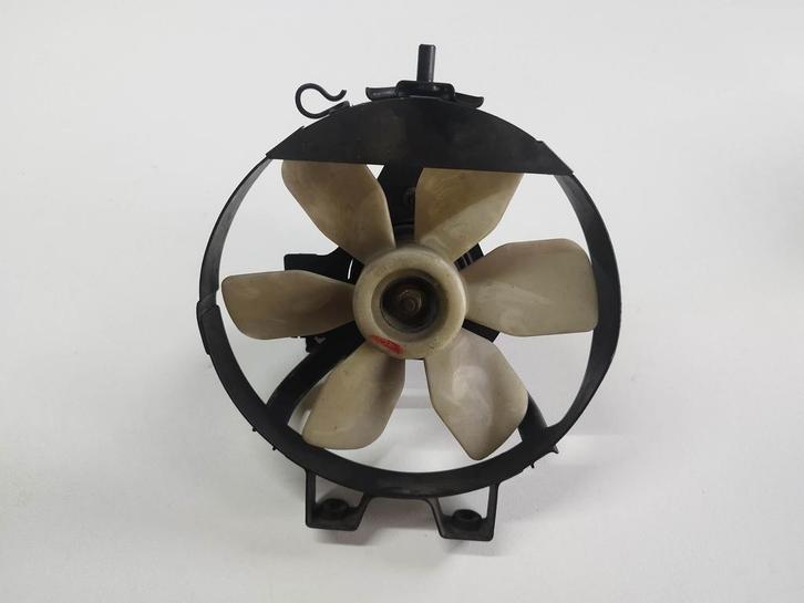 Ventilator / Honda VFR400r vfr 400, Motoren, Onderdelen | Honda, Gebruikt, Verzenden