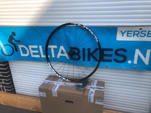 Mavic crossride wielset snelspanner  110/135 inbouw, Fietsen en Brommers, Fietsonderdelen, Mountainbike, Wiel, Nieuw, Ophalen of Verzenden