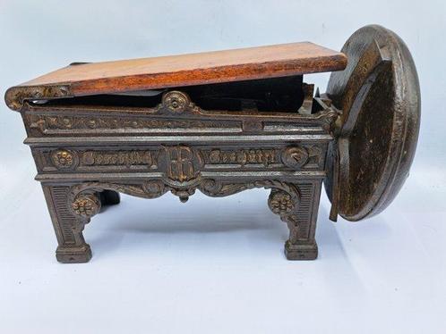 Werktuig - Tabakssnijmachine, Antiek en Kunst, Antiek | Wandborden en Tegels
