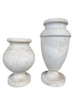 Vaas (2) - Vazen in marmer uit de 20e eeuw - Vazen van, Antiek en Kunst