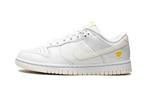 Nike Dunk Low Yellow Heart (W) - maat 44.5 (Sneakers), Verzenden, Geel, Nieuw, ["Nike","Nike Dunk"]