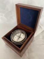 Maritieme objecten - Vintage Duits nautisch kompas in zijn