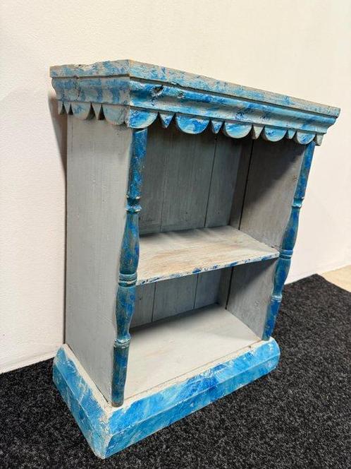 Kast - Hout - Zweedse opbergkastje, Antiek en Kunst, Curiosa en Brocante
