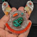 Rood koraal, amber, Himalaya-turquoise (howliet) -, Verzamelen, Mineralen en Fossielen