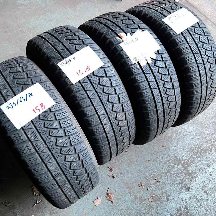 4 x Continental 4X4 ContiWinter 235-65-17 Winterbanden 6mm, Auto-onderdelen, Banden en Velgen, 17 inch, Winterbanden, 235 mm, Personenwagen