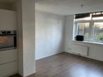 te huur  2 kamer appartement Perronstraat, Alkmaar, Huizen en Kamers, Alkmaar, Direct bij eigenaar, Noord-Holland, Appartement