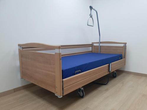 Hoog-laag bed - verpleegbed - thuiszorgbed - Gratis bezorgd, Huis en Inrichting, Slaapkamer | Bedden, 90 cm, 200 cm, Verstelbaar