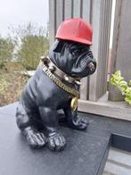 Beeld, Trump red cap bulldog with gold dollar chain - 36 cm, Antiek en Kunst