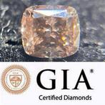 1 pcs Diamant  (Natuurlijk gekleurd)  - 0.70 ct - Cushion -, Nieuw