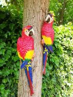 Beeldje - A pair of red parrots (2) - IJzer, Antiek en Kunst