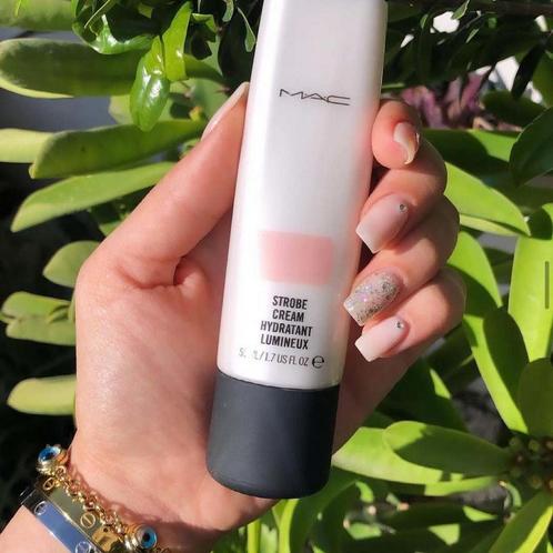 MAC Cosmetics Mini Strobe Cream Highlighter - 15g., Sieraden, Tassen en Uiterlijk, Uiterlijk | Cosmetica en Make-up, Make-up, Nieuw