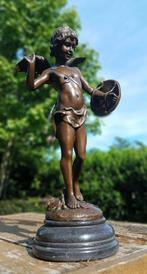 Auguste Moreau. - sculptuur, cupido -vici 38 cm - 38 cm -, Antiek en Kunst