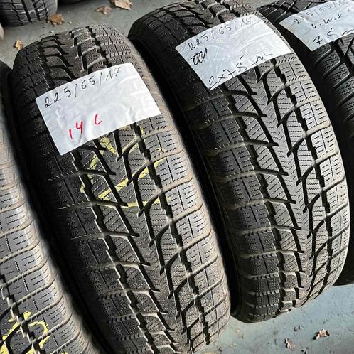 2 x Tyfoon 225-65-17 Winterbanden 7,5mm, Auto-onderdelen, Banden en Velgen, 17 inch, Winterbanden, 225 mm, Personenwagen, Gebruikt