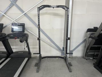 Taurus Power Rack beschikbaar voor biedingen