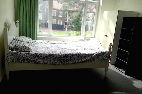 Kamer Bernardus Gewinstraat in Rotterdam, Huizen en Kamers, Kamers te huur, 20 tot 35 m², Rotterdam