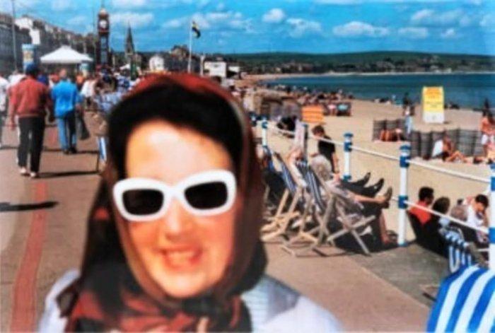 Martin Parr (1952–) - Weymouth, England, 2000, Antiek en Kunst, Kunst | Designobjecten