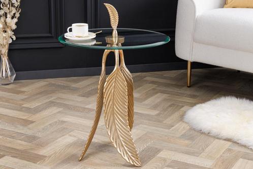Extravagante bijzettafel FEATHER 65cm goud glazen blad, Huis en Inrichting, Tafels | Sidetables, Ophalen of Verzenden