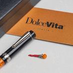 Dolcevita by Leonardo - Orange - Balpen, Verzamelen, Pennenverzamelingen, Nieuw