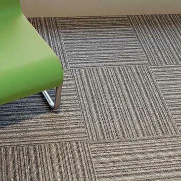 Tapijttegel vanaf € 3,05    tapijt tegels beschikbaar voor biedingen