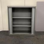 Roldeurkast, 2 legborden, (hxbxd) 138x120x43 cm, grijs -