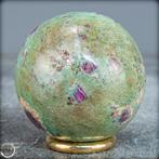Zeldzame natuurlijke robijnkristal in fuchsite, ongehitst