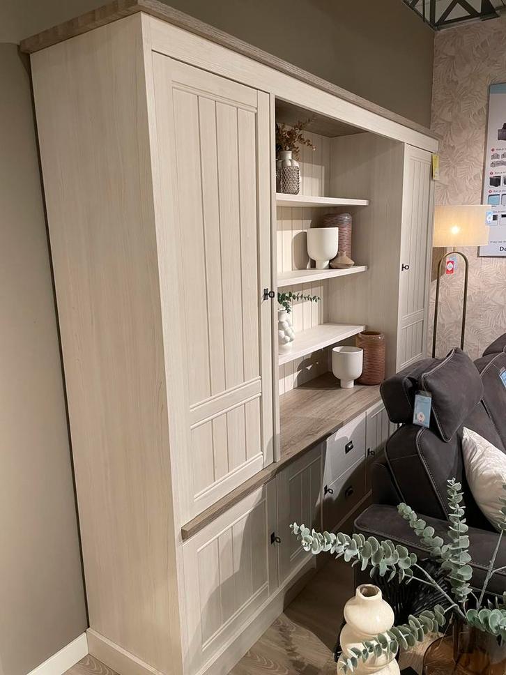 Opbergkast met landelijke, robuuste uitstraling, Huis en Inrichting, Kasten | Overige, Nieuw, Ophalen of Verzenden