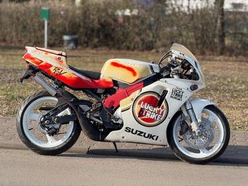 Suzuki - RGV 250 Lucky Strike - 250 cc - 1995 beschikbaar voor biedingen