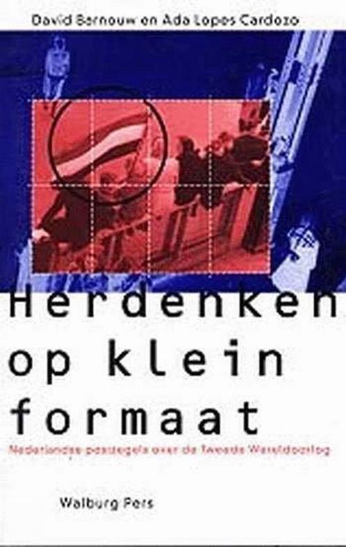 Herdenken op klein formaat 9789060119570 D. Barnouw, Boeken, Oorlog en Militair, Gelezen, Verzenden